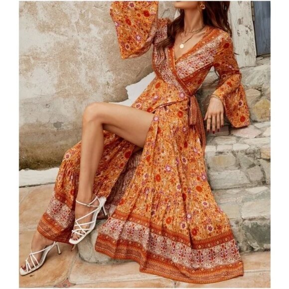 Dresses & Skirts - Boho Floral Print Bell Sleeve Maxi Dress